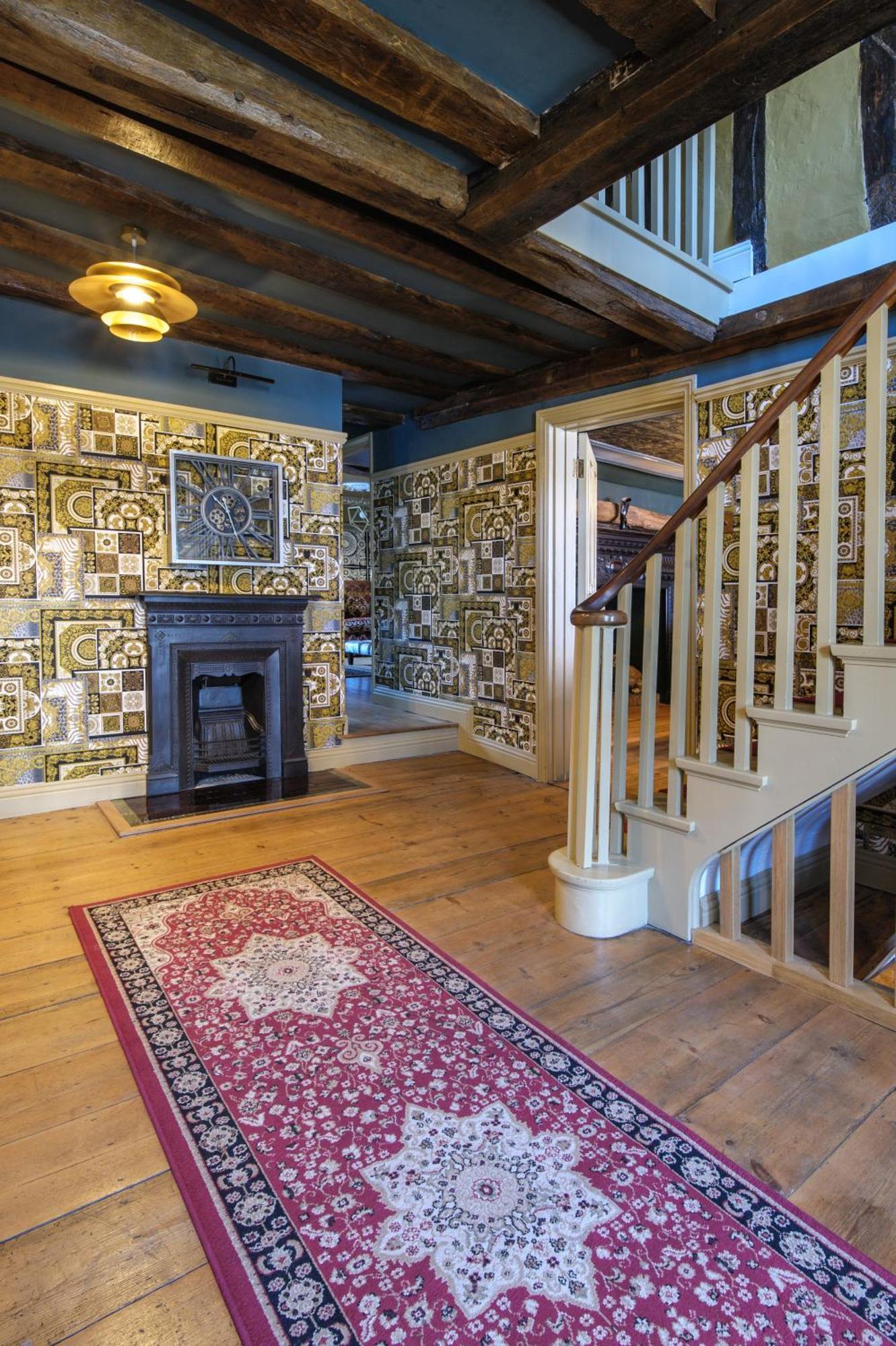 Villa Huge Deluxe 600 Year Old Essex Manor, Hot Tub, Cinema Room, Sky Tv *