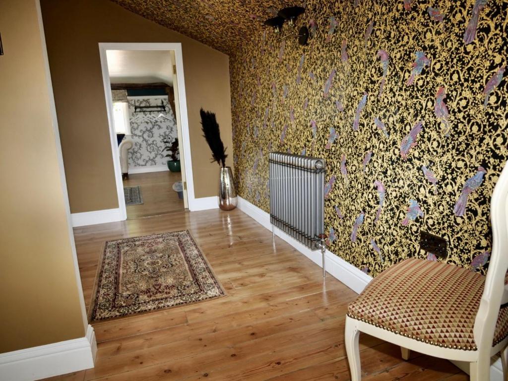 Huge Deluxe 600 Year Old Essex Manor, Hot Tub, Cinema Room, Sky Tv Saffron Walden